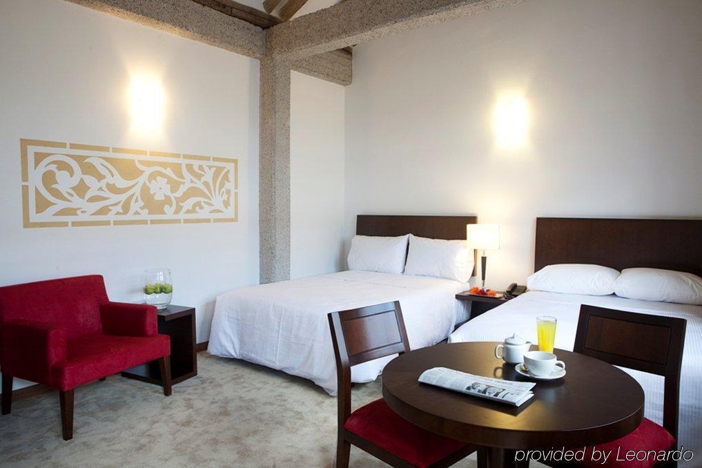 Hotel Casa De La Botica Bogotá Chambre photo